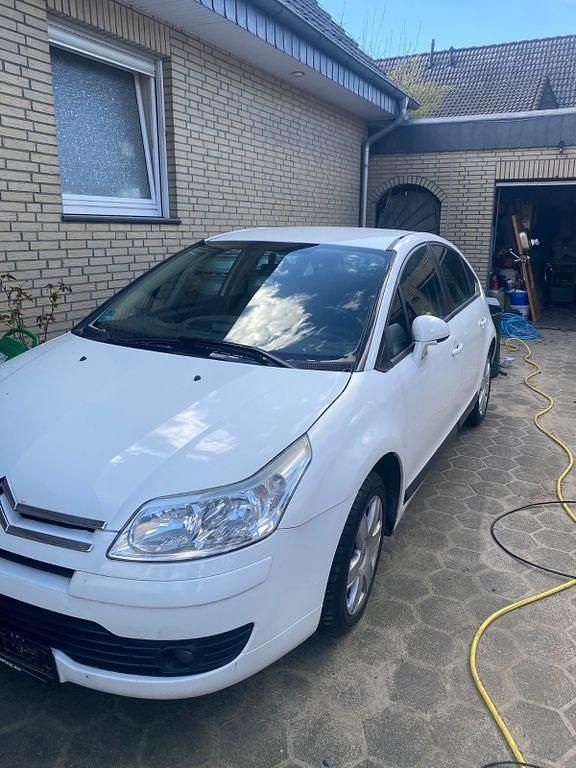 Second-hand Citroën C4 Comfort 109 CP (80 kW) 2008 Alb Berlinǎ