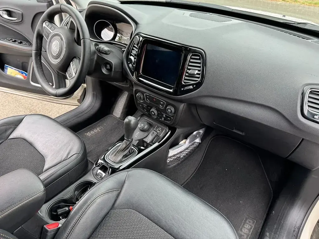 Occasion Jeep Compass Opening Edition 170 ch (125 kW) 2017 Gris SUV