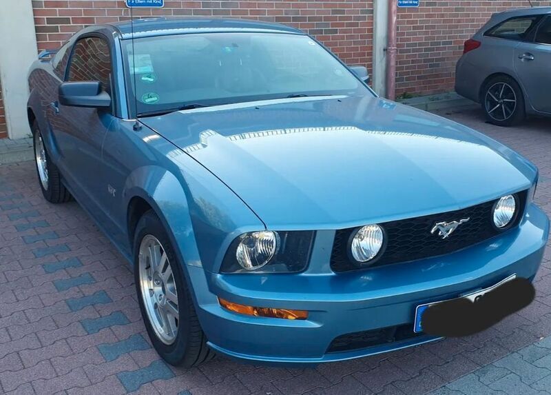 Andere außenfarben Gebraucht 2005 Ford Mustang GT Premium Coupé | 16.900 € (Superpreis) - Bild 1/4