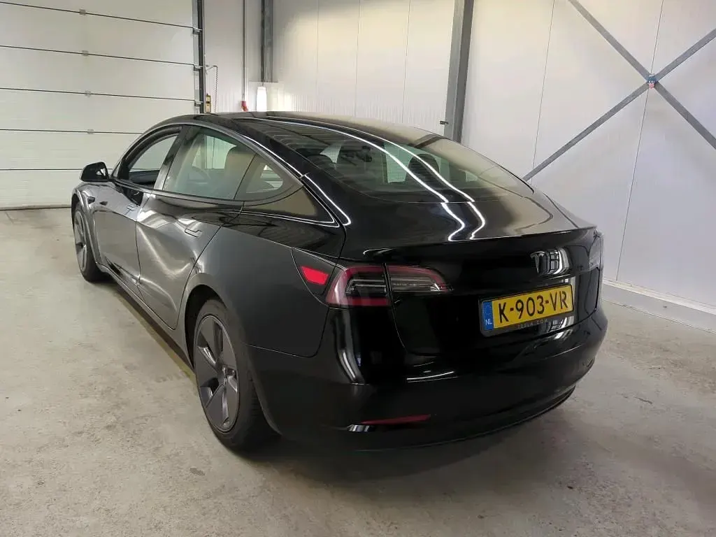Brugt Tesla Model 3 Standard Range 225 kW (306 HK) 2021 Sort Sedan