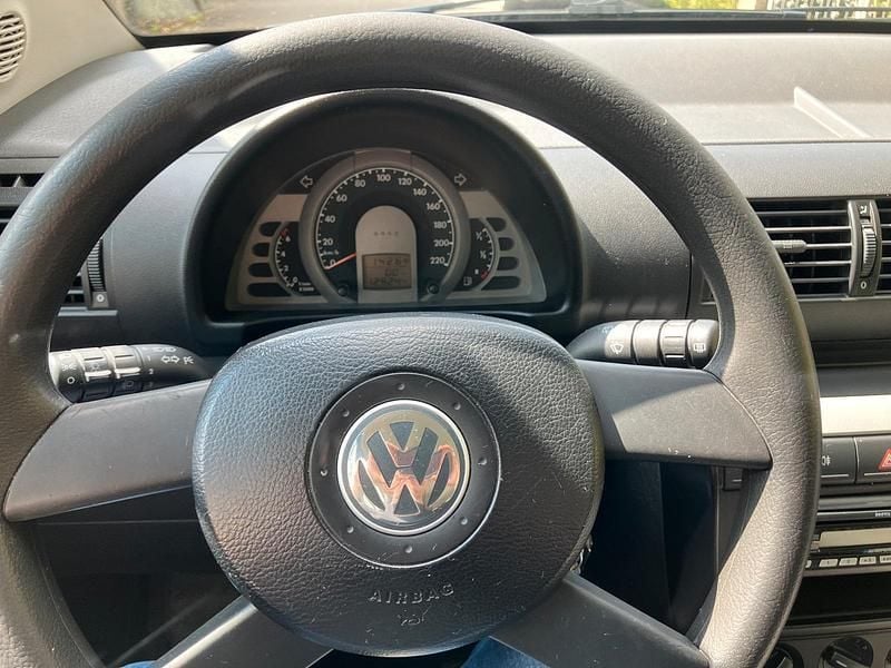 Second-hand VW Fox 55 CP (40 kW) 2006 Negru Hatchback