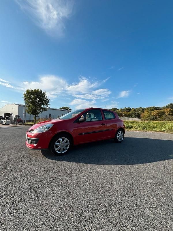 Rot Gebraucht 2007 Renault Clio II Kleinwagen | 2.750 € - Bild 1/4