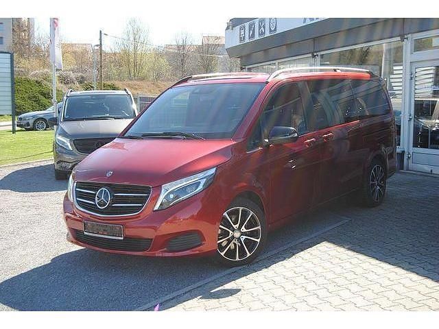 Gebraucht Mercedes V250 Edition 204 PS (150 kW) 2018 Rot Van / Kleinbus