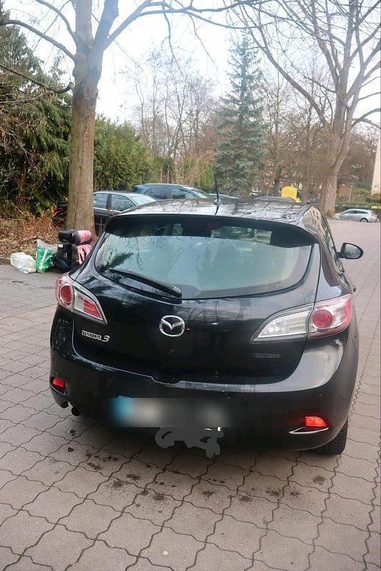 Schwarz Gebraucht 2012 Mazda 3 Limousine | 5.500 € (Guter Preis) - Bild 1/4