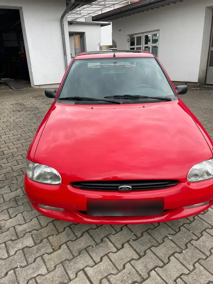 Gebraucht Ford Escort 60 PS (44 kW) 1995 Rot Limousine