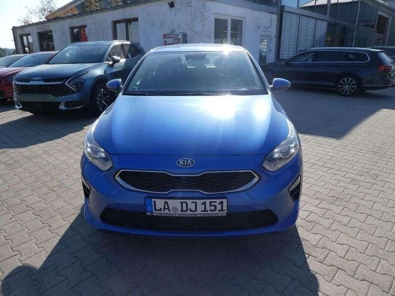 Gebraucht Kia Ceed Spirit 140 PS (102 kW) 2021 Blau Kleinwagen