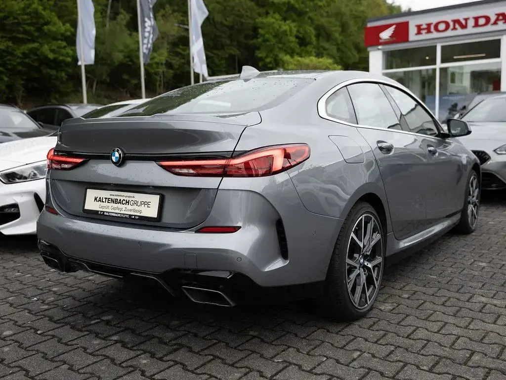 Gebraucht BMW M235 Performance 306 PS (225 kW) 2023 Grau Coupé