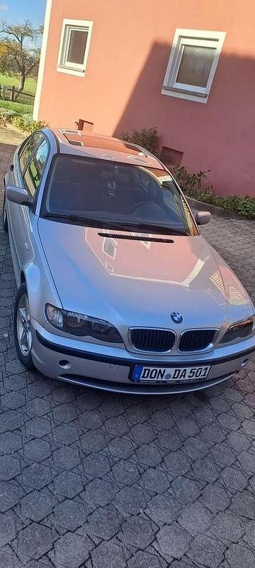 Gebraucht BMW 320 150 PS (110 kW) 2003 Limousine