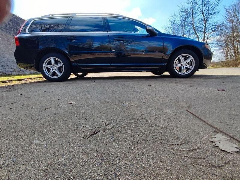 Gebraucht Volvo V70 Summum 200 PS (147 kW) 2008 Schwarz Kombi