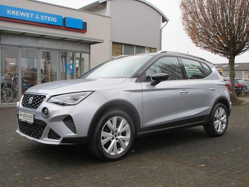 Silber Gebraucht 2024 Seat Arona Xperience SUV | 20.200 € (Fairer Preis) - Bild 1/4