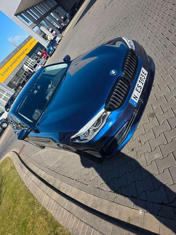 Gebraucht BMW 530e iPerformance 252 PS (185 kW) 2019 Blau Limousine
