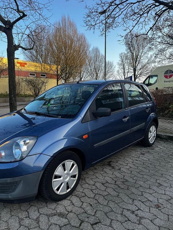 Gebraucht Ford Fiesta 60 PS (44 kW) 2006 Blau Kleinwagen