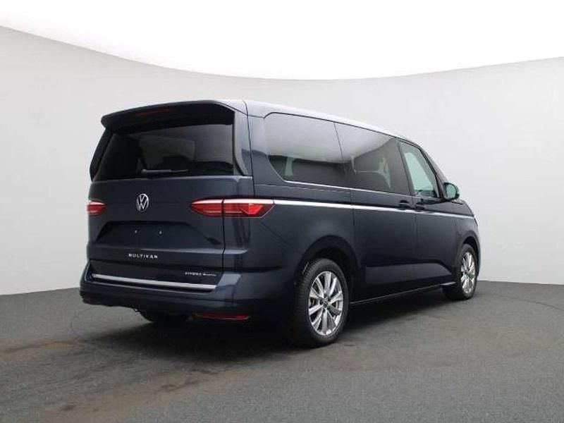 Gebraucht VW Multivan Style 245 PS (180 kW) 2025 Starlightblue metallic Van
