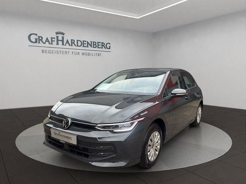 Grau Gebraucht 2025 VW Golf Limousine | 22.444 € (Guter Preis) - Bild 1/4