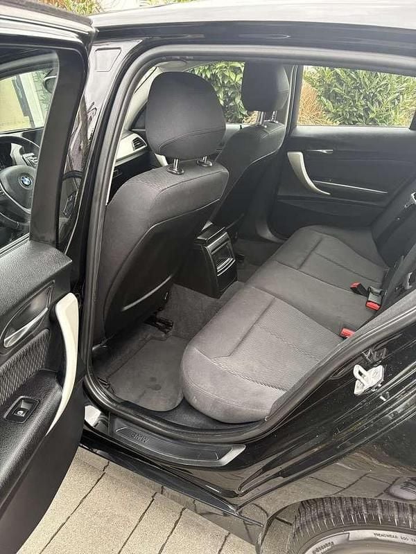 Gebraucht BMW 116 116 PS (85 kW) 2015 Schwarz Kleinwagen