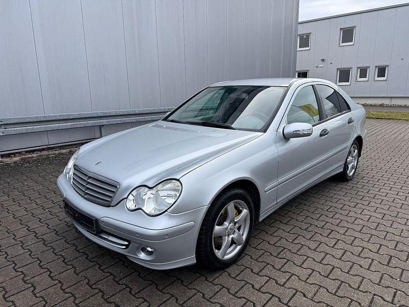 Silber Gebraucht 2007 Mercedes C180 Limousine | 3.450 € (Superpreis) - Bild 1/4