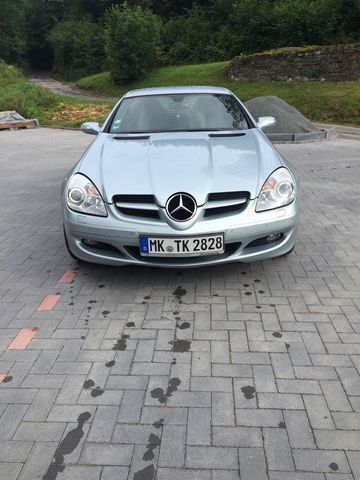 Silber metallic Gebraucht 2007 Mercedes SLK200 Edition Cabrio | 7.000 € (Superpreis) - Bild 1/4