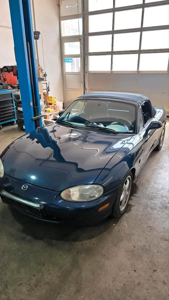 Gebraucht Mazda MX5 110 PS (80 kW) 1998 Blau Cabrio