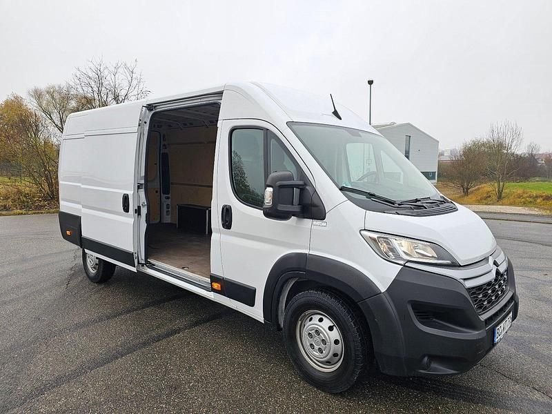 Gebraucht Citroën Jumper 165 PS (121 kW) 2024 Weiß Van / Kleinbus