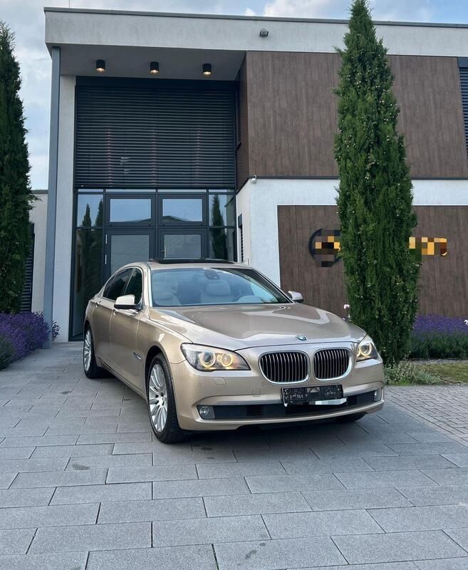 Gold Gebraucht 2011 BMW 730L Limousine | 12.500 € (Superpreis) - Bild 1/4