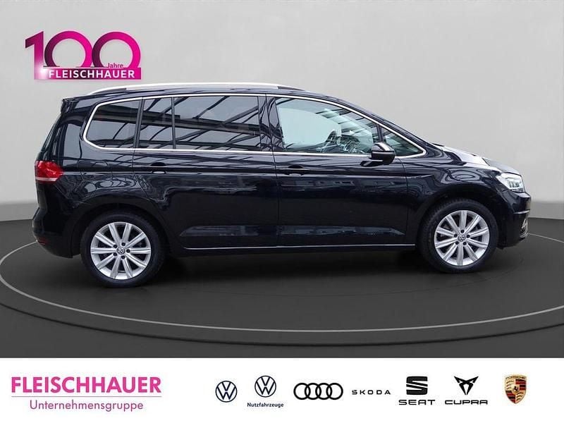 Gebraucht VW Touran Highline 150 PS (110 kW) 2016 Schwarz Van / Kleinbus