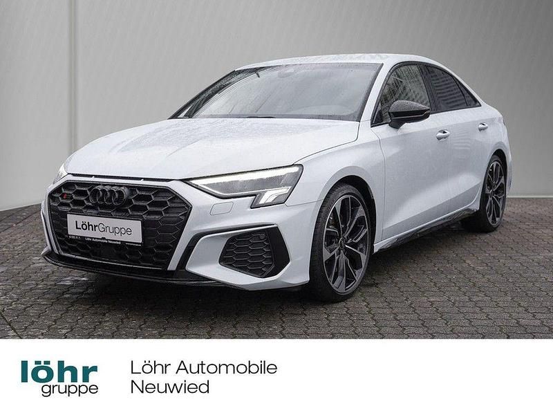 Individuallackierungen audi exclusive Gebraucht 2023 Audi S3 Sport Limousine | 42.880 € (Fairer Preis) - Bild 1/4