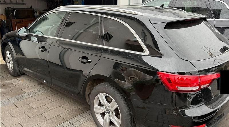 Gebraucht Audi A4 Ambiente 150 PS (110 kW) 2018 Schwarz Kombi