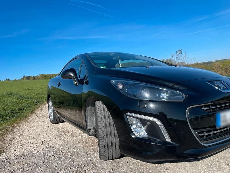 Gebraucht Peugeot 308 CC 156 PS (114 kW) 2014 Schwarz Cabrio