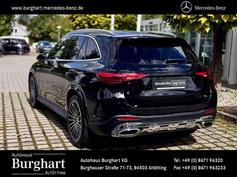 Gebraucht Mercedes GLC200 Advanced Plus 204 PS (150 kW) 2024 Lack obsidianschwarz SUV