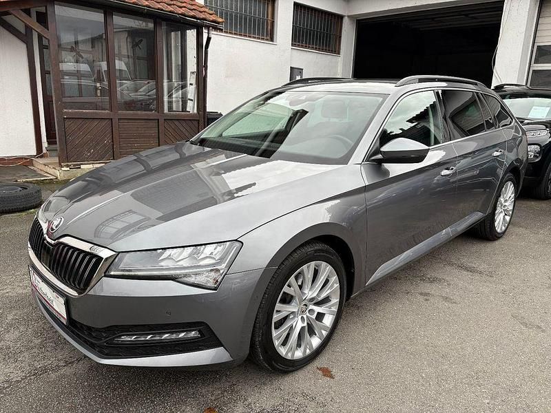 Gebraucht Skoda Superb 200 PS (147 kW) 2022 Grau Kombi