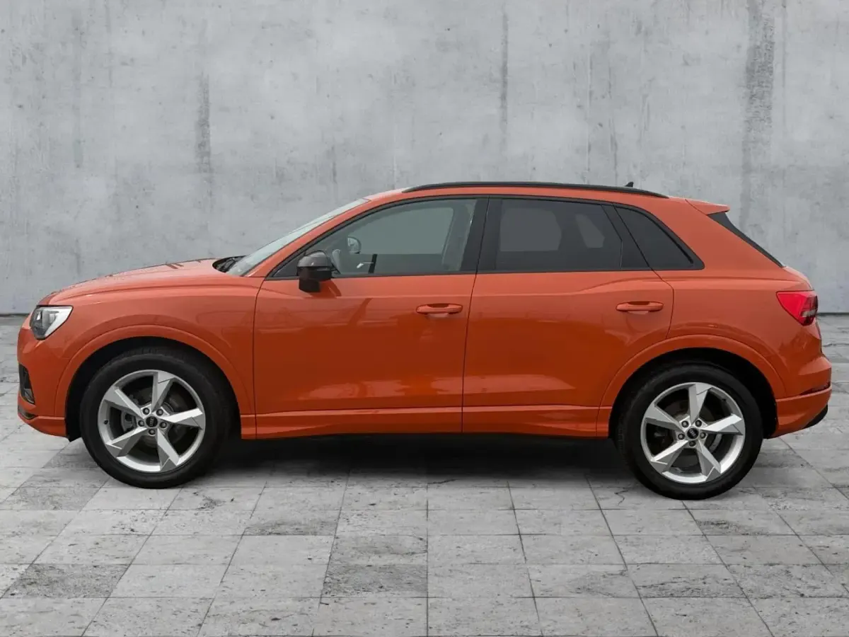 Gebraucht Audi Q3 Advanced 150 PS (110 kW) 2023 Pulsorange SUV