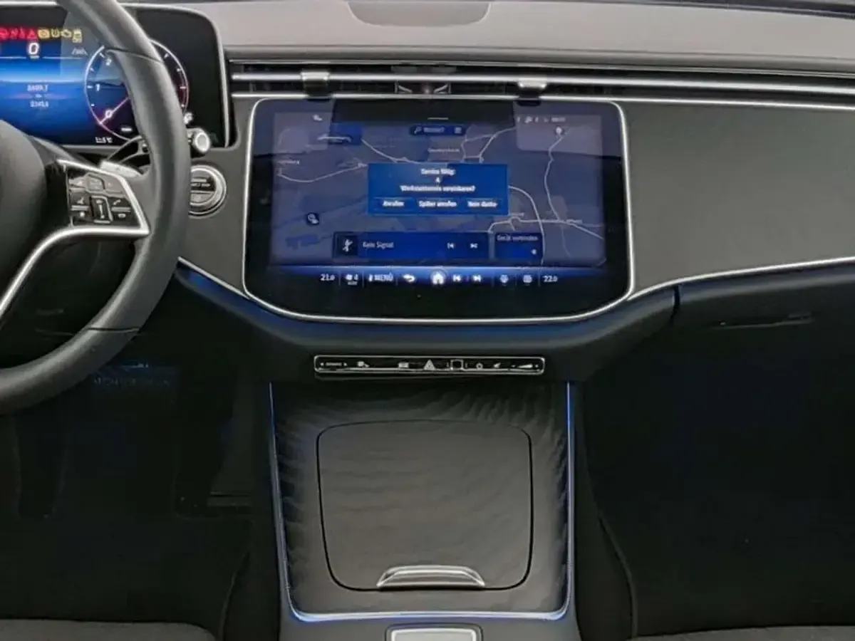 Second-hand Mercedes E220 Advanced 197 CP (144 kW) 2025 Negru Berlinǎ