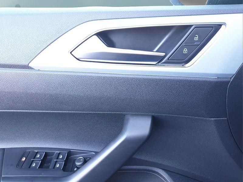 Gebraucht VW Taigo 116 PS (85 kW) 2025 Grau SUV