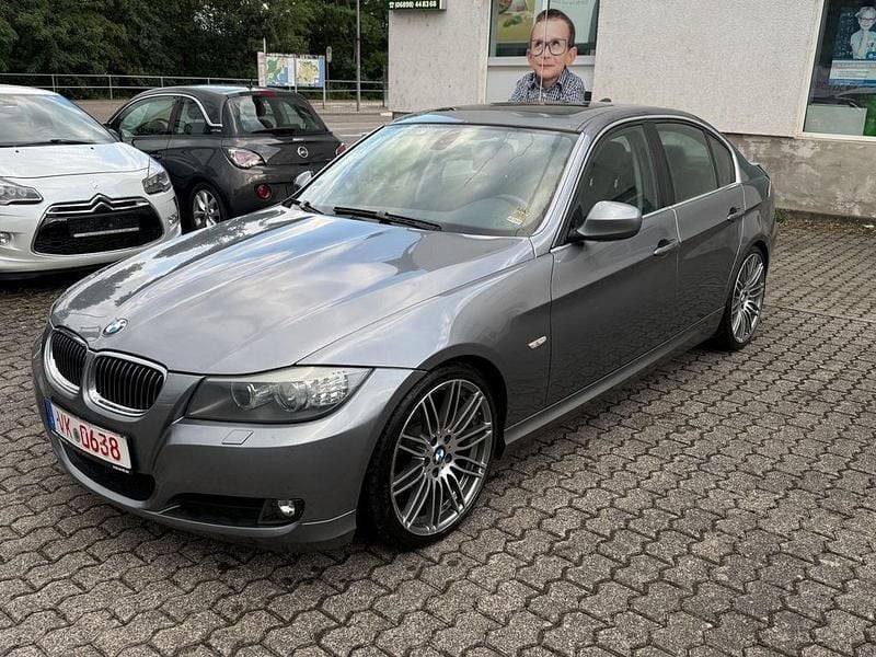 Grau Gebraucht 2009 BMW 325 M Performance Limousine | 8.500 € (Guter Preis) - Bild 1/4