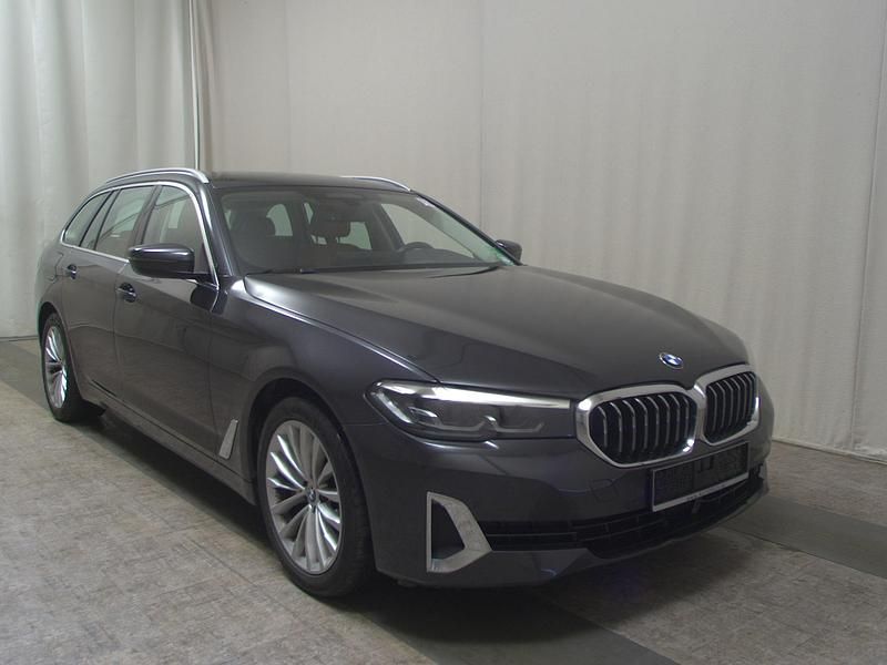 Gebraucht BMW 530 Luxury Line 252 PS (185 kW) 2021 Grau Kombi