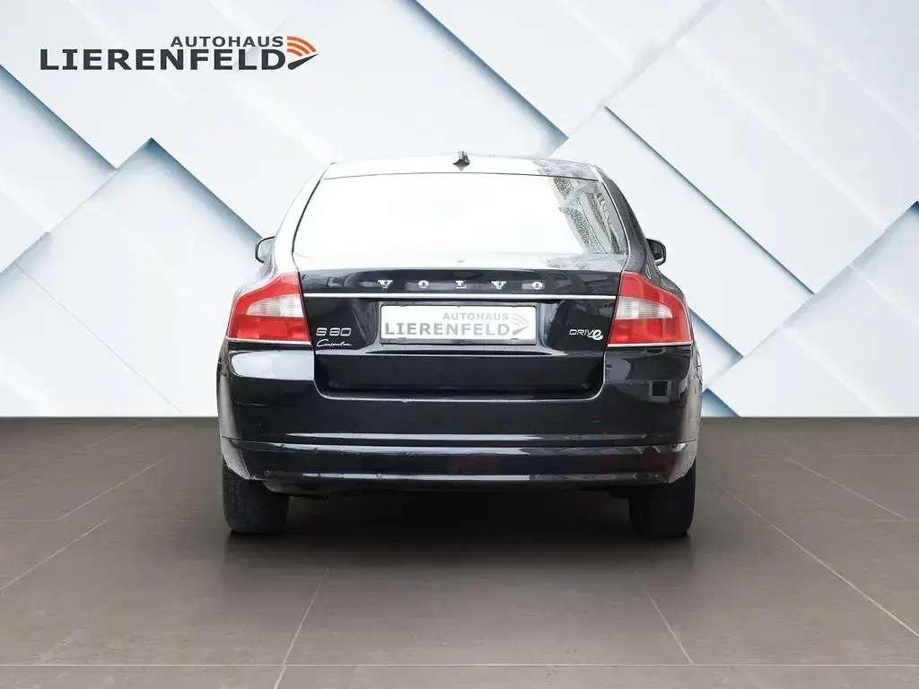 Gebraucht Volvo S80 Summum 109 PS (80 kW) 2011 Black sapphire / Limousine