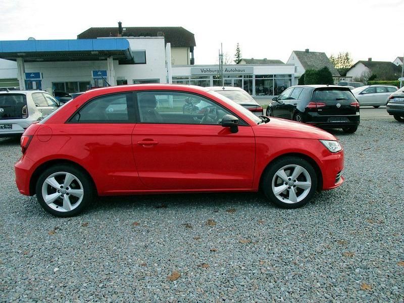 Gebraucht Audi A1 Design 125 PS (91 kW) 2017 Rot