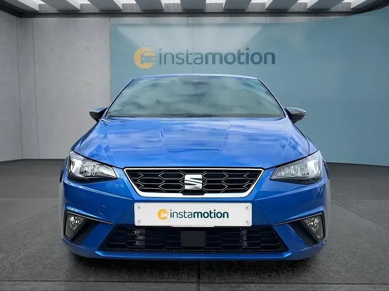 Usado Seat Ibiza 116 CV (85 kW) 2025 Azul Utilitario