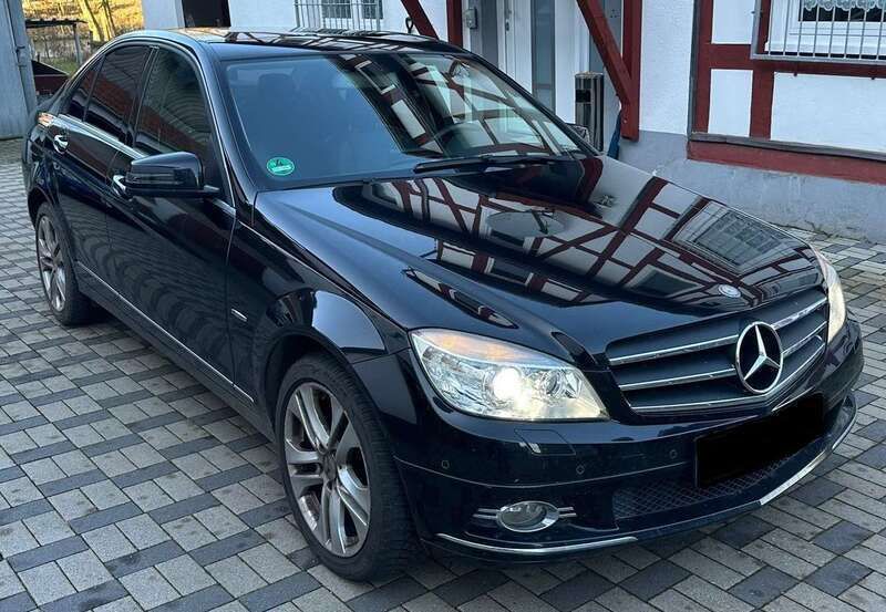 Schwarz Gebraucht 2009 Mercedes C250 Limousine | 5.000 € (Superpreis) - Bild 1/4
