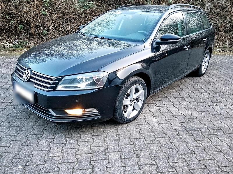 Gebraucht VW Passat 122 PS (89 kW) 2014 Schwarz Kombi