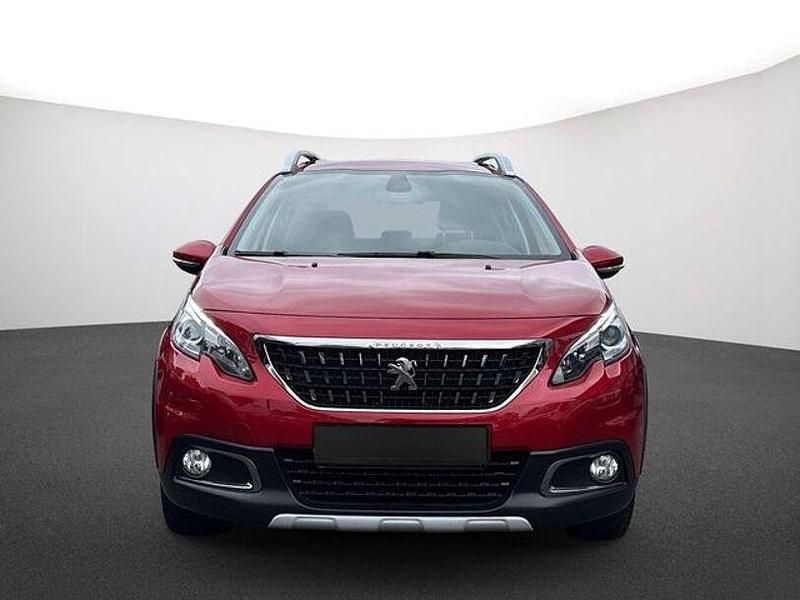 Gebraucht Peugeot 2008 Allure 114 PS (83 kW) 2019 Lackierung ultimaterot/metalliclackierung + klarlack farbig SUV