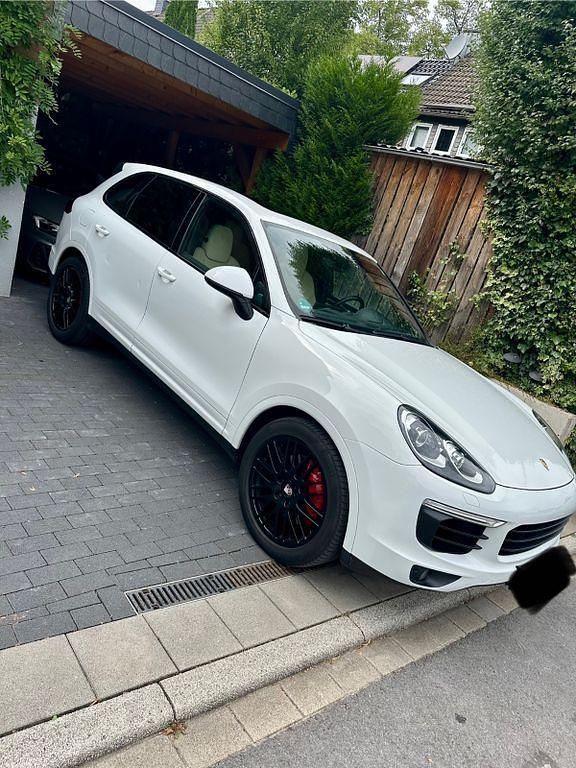 Gebraucht Porsche Cayenne Turbo 519 PS (381 kW) 2015 Weiß SUV