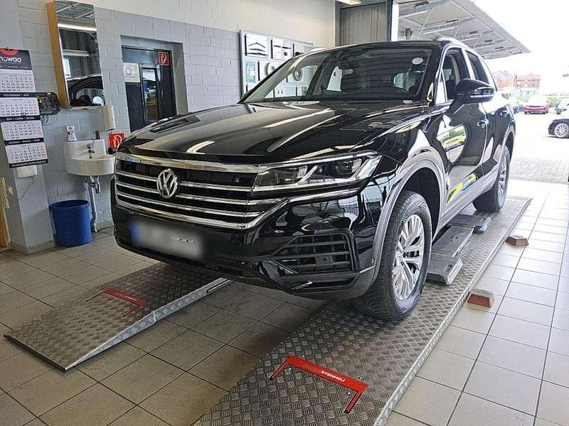 Schwarz Gebraucht 2019 VW Touareg SUV | 35.890 € (Superpreis) - Bild 1/2
