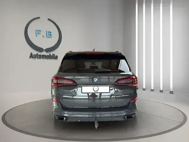 Gebraucht BMW X5 M Sport 340 PS (250 kW) 2023 Dravitgrau metallic (c36) SUV