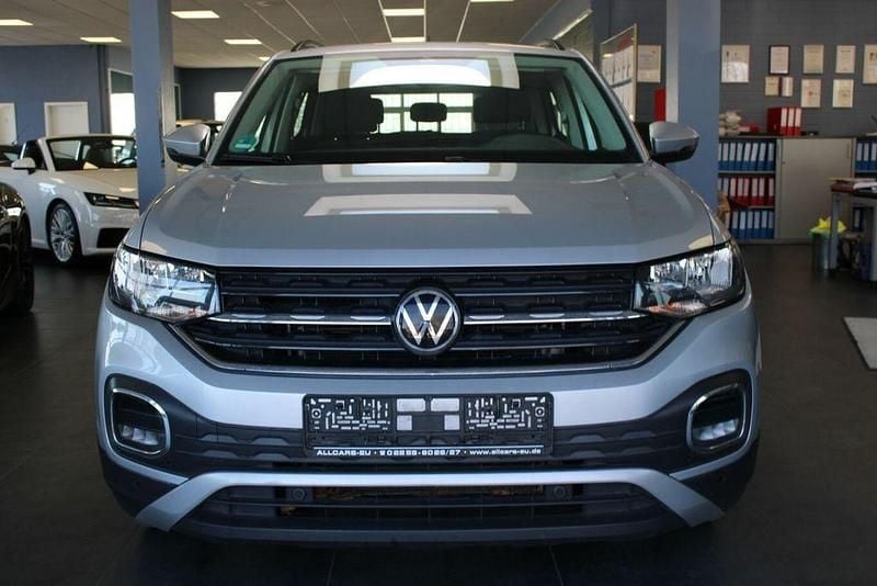 Gebraucht VW T-Cross Active 110 PS (80 kW) 2021 Reflex silber metallic SUV