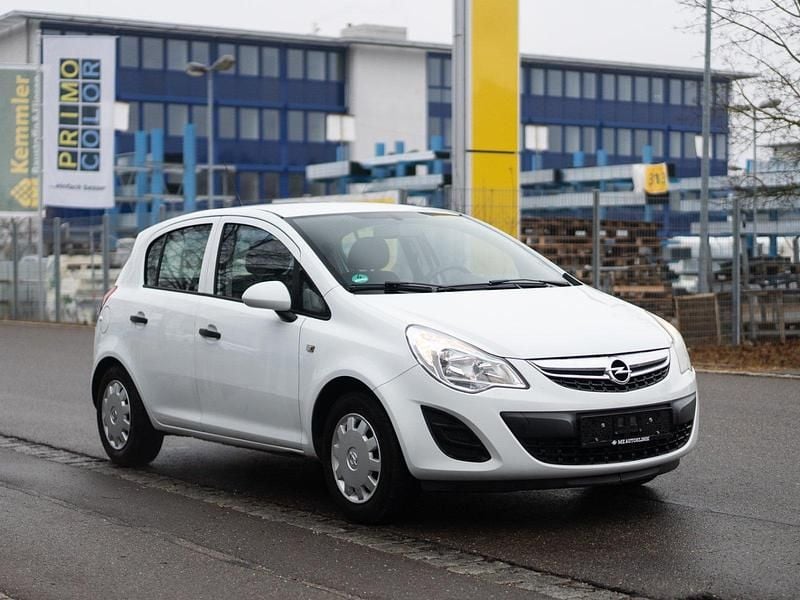 Gebraucht Opel Corsa Selection 101 PS (74 kW) 2012 Weiß Kleinwagen