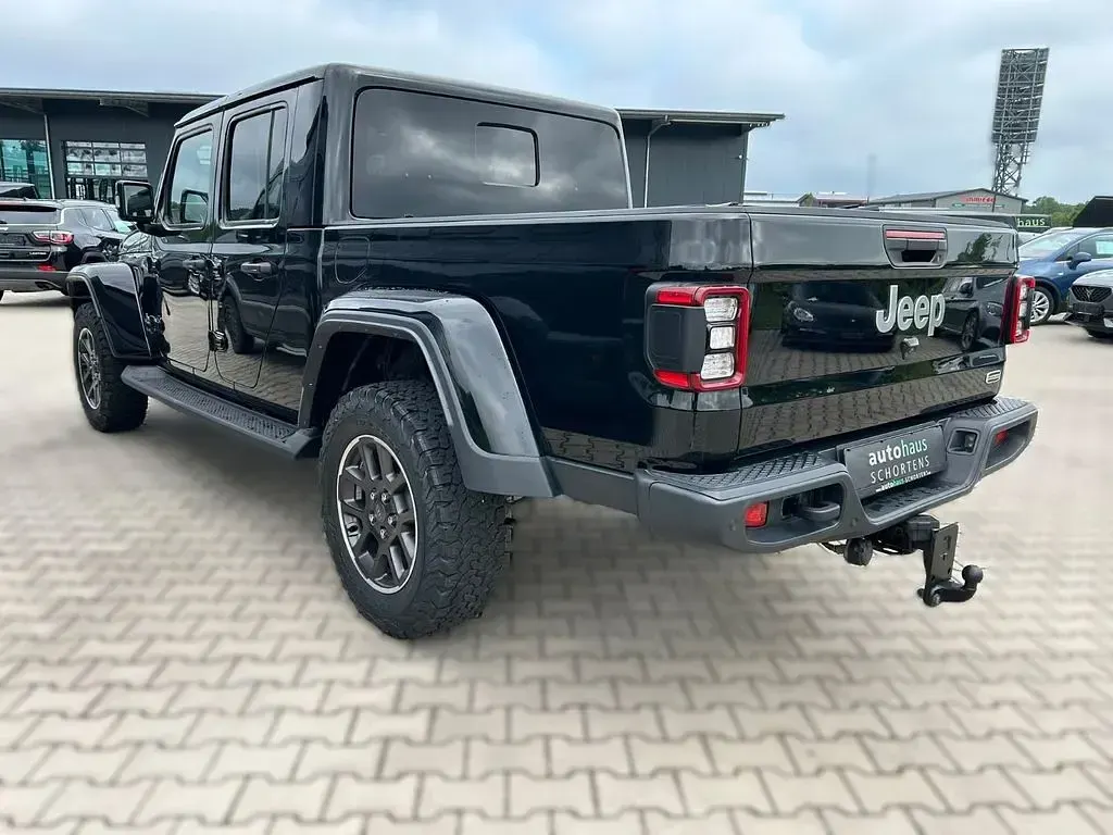 Gebraucht Jeep Gladiator Overland 264 PS (194 kW) 2022 Schwarz Pickup