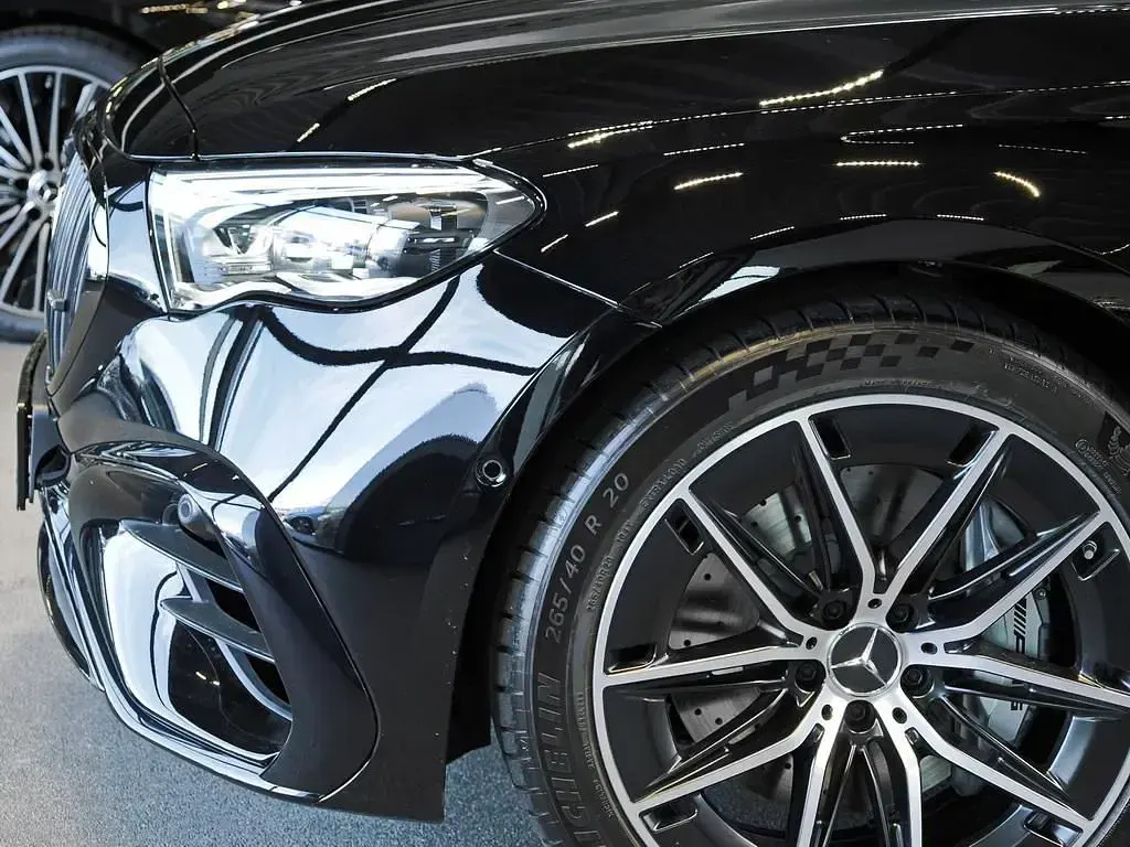 Gebraucht Mercedes E53 AMG AMG 585 PS (430 kW) 2026 Unilack schwarz uni Kombi