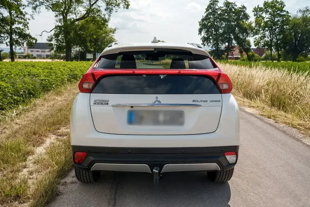 Gebraucht Mitsubishi Eclipse Cross Active 163 PS (119 kW) 2019 Weiß SUV