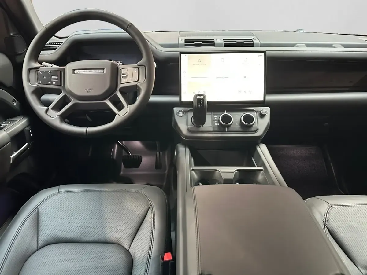 Neu Land Rover Defender HSE Dynamic 257 PS (189 kW) 2026 Schwarz SUV